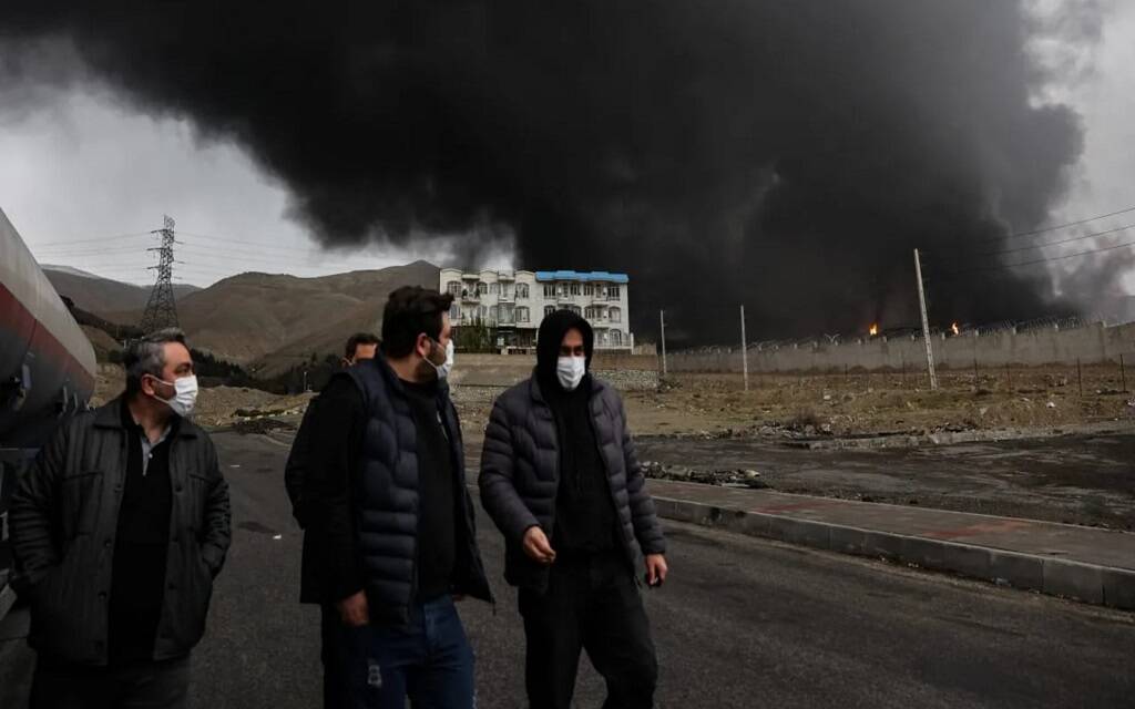 النفط-يتجاوز-108-دولارات-بعد-استهداف-منشآت-نفطية-إيرانية